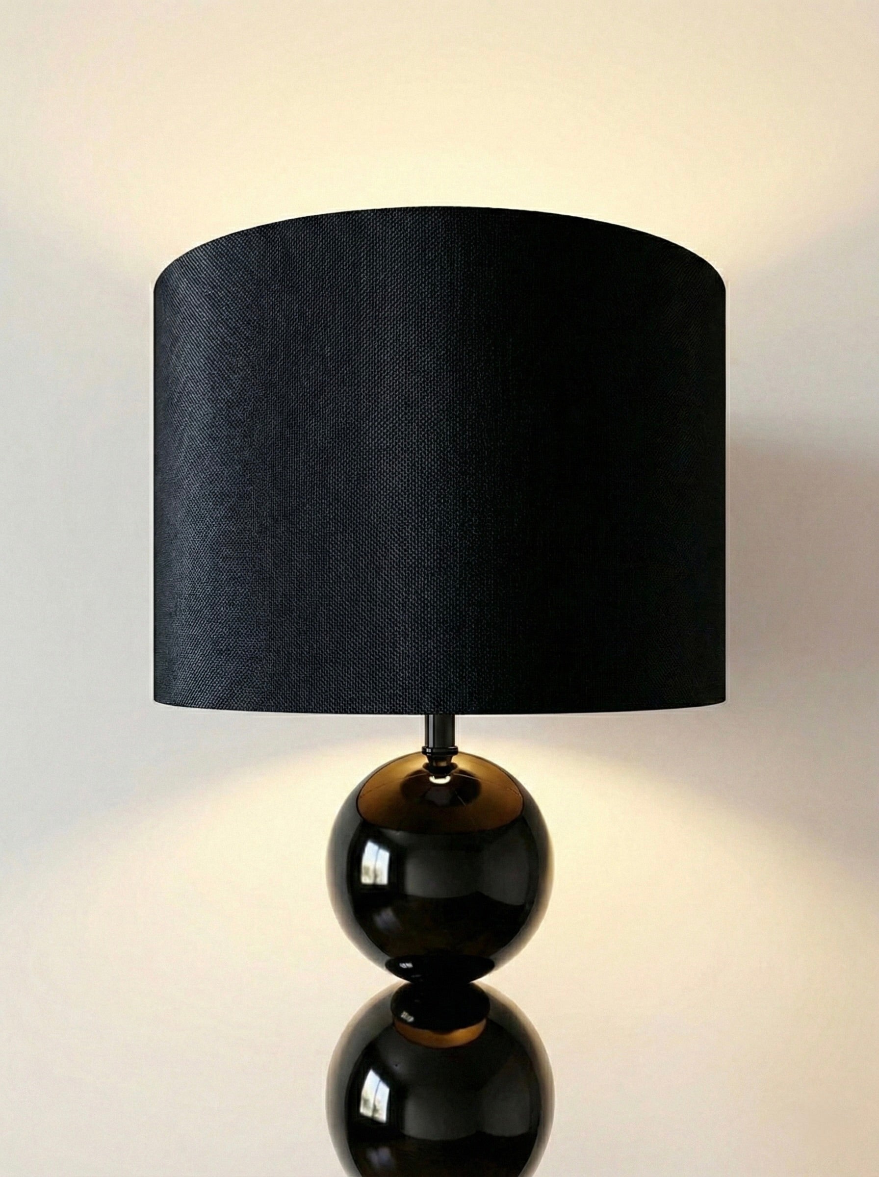 Lampadaire décoratif à boules métalliques