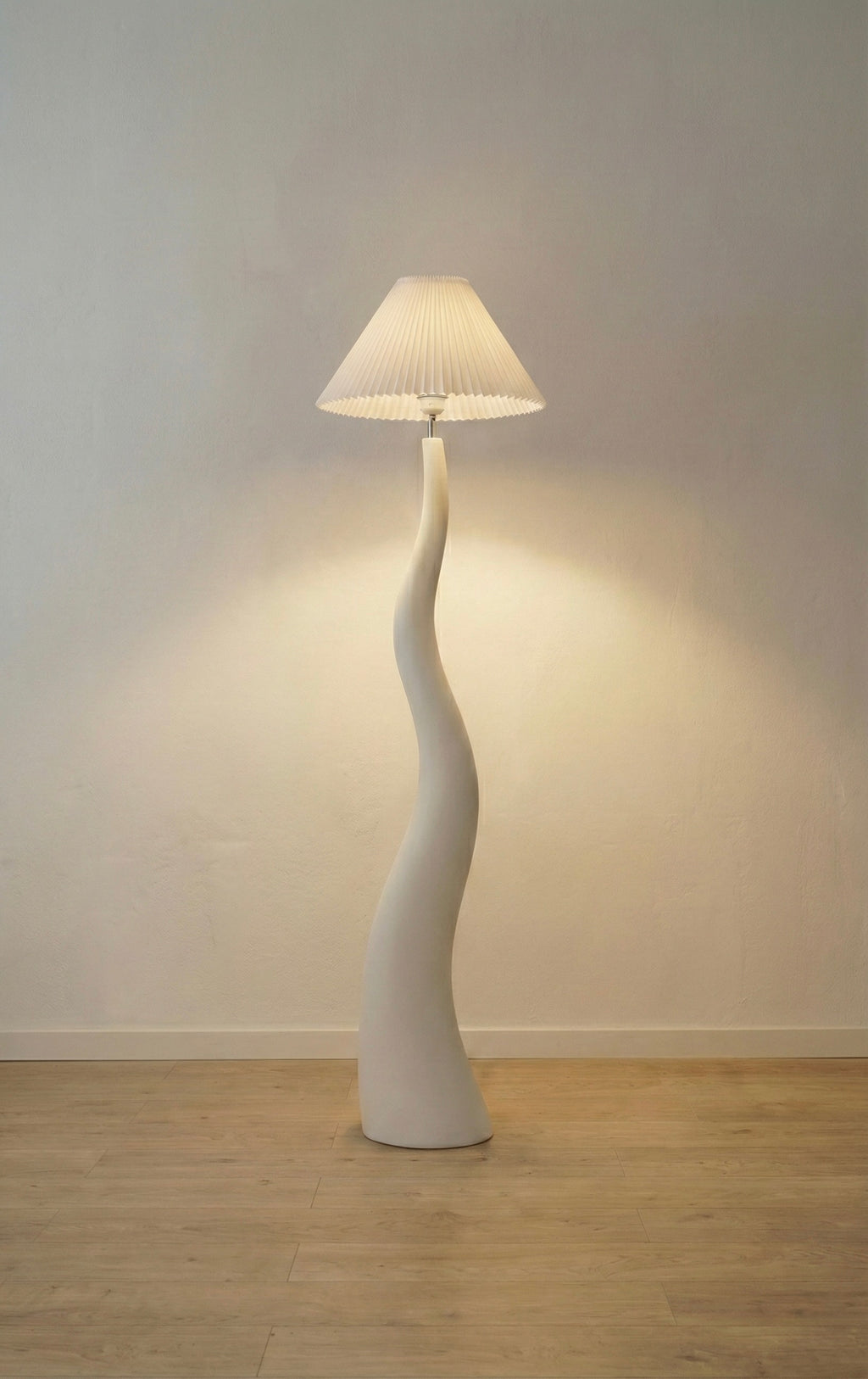 Lampadaire arbre ondulé