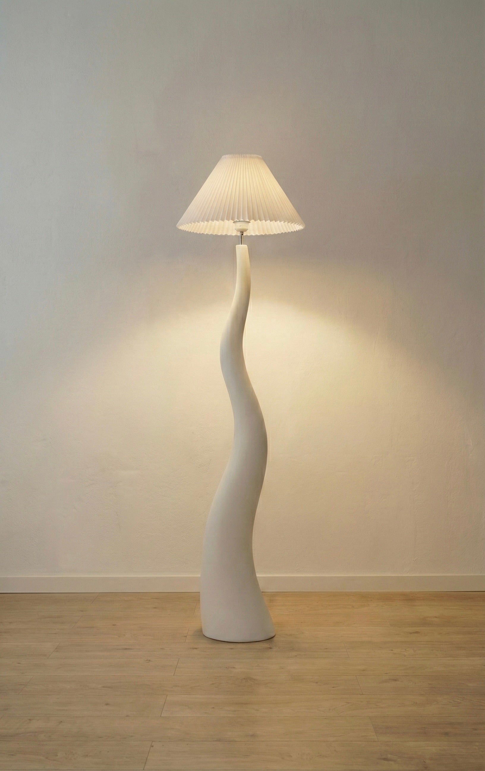 Lampadaire arbre ondulé