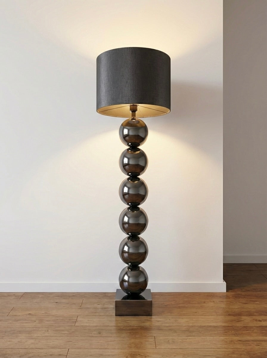Lampadaire décoratif à boules métalliques