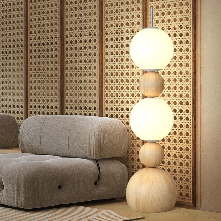 Lampe sur pied à boules lumineuses