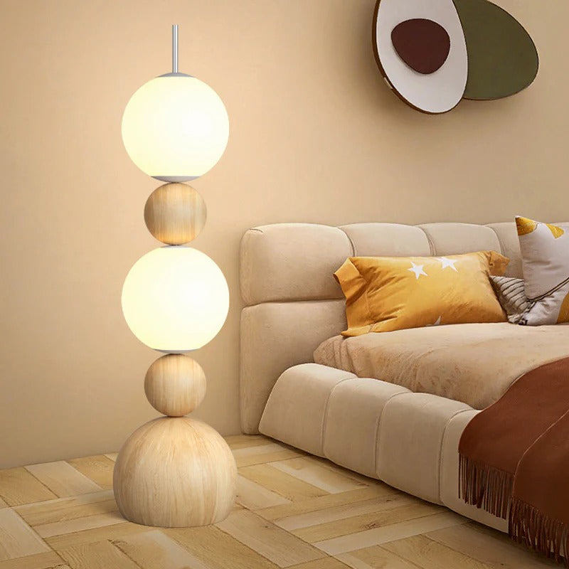 Lampe sur pied à boules lumineuses
