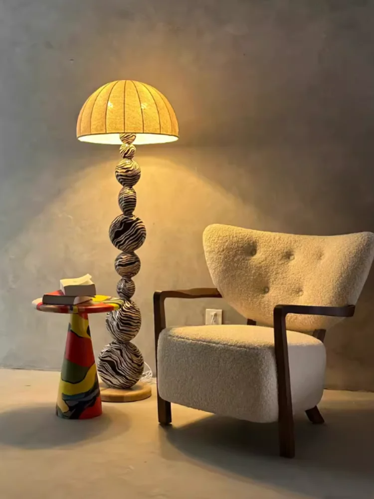 Lampadaire zebre