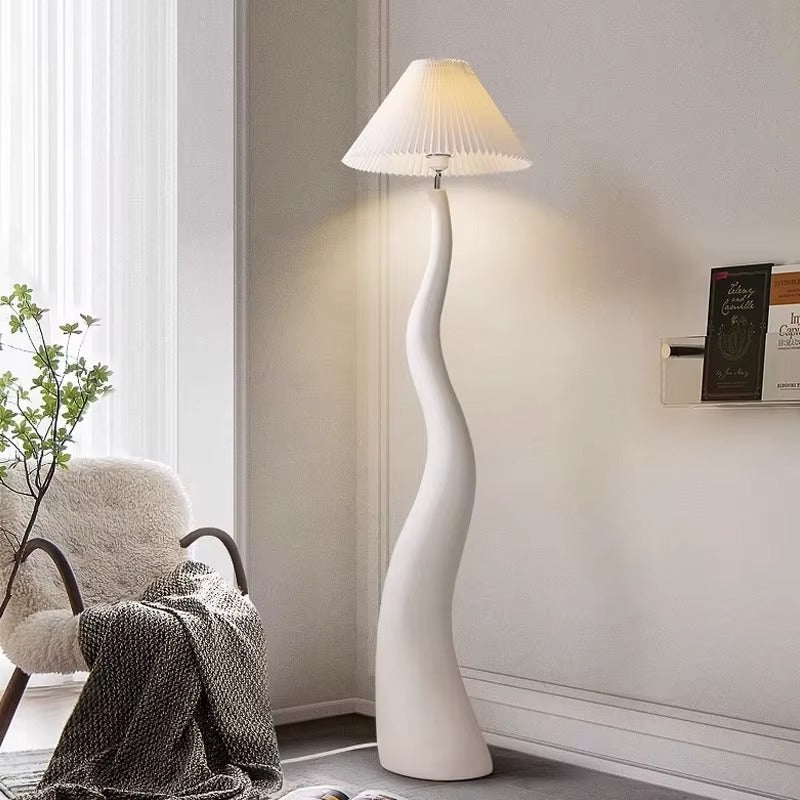 Lampadaire arbre ondulé